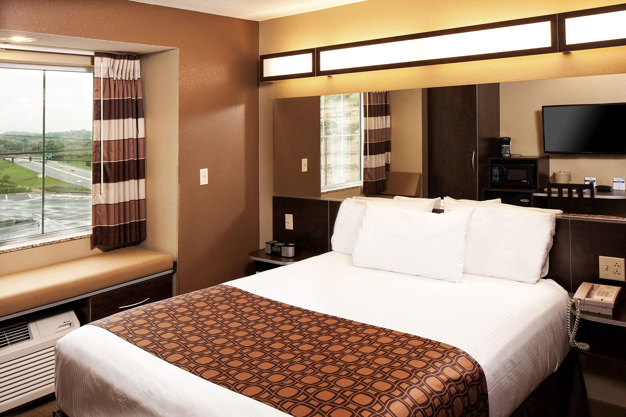 Microtel Inn & Suites By Wyndham St Clairsville - Wheeling St. Clairsville Eksteriør billede