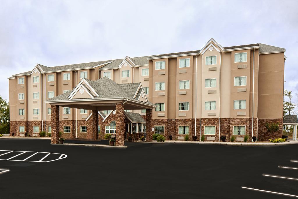 Microtel Inn & Suites By Wyndham St Clairsville - Wheeling St. Clairsville Eksteriør billede